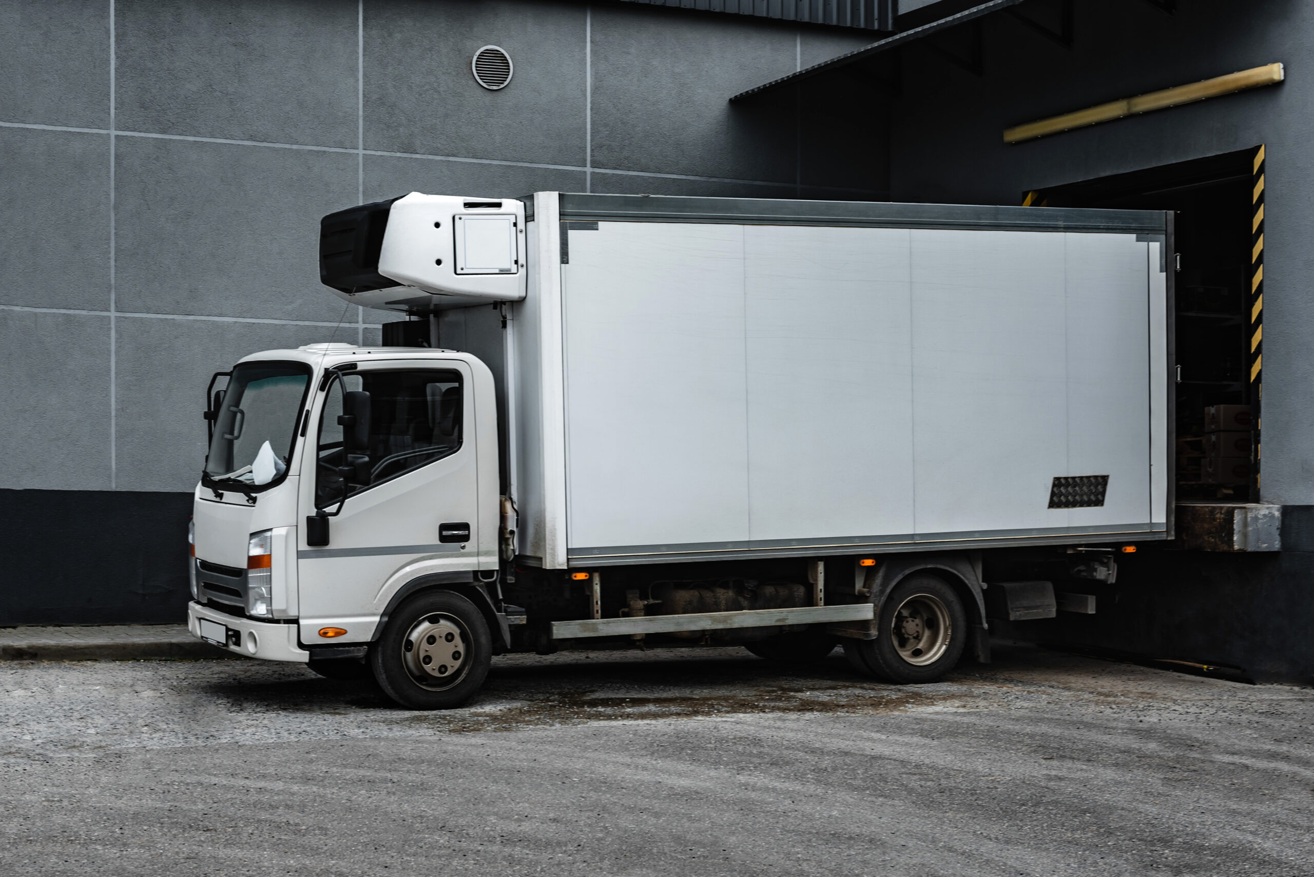 Moderner LKW im Nahverkehr