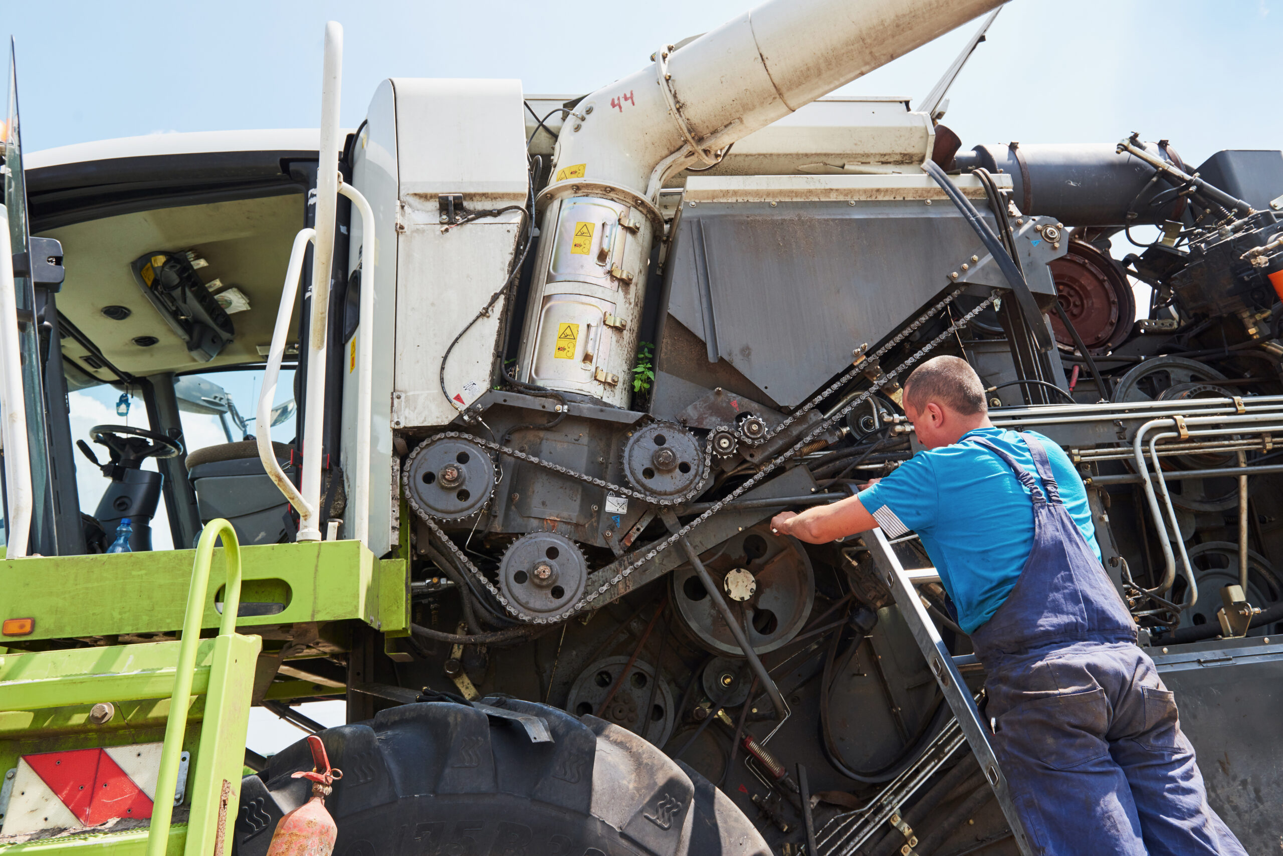 Diagnose und Reparatur einer Landmaschine